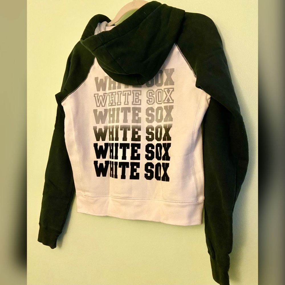 VS Pink White Sox Zip-Up Hoodie